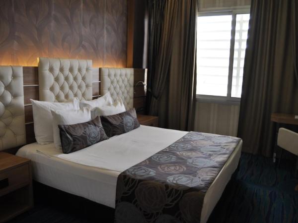 Orty Airport Hotel : photo 1 de la chambre chambre double ou lits jumeaux standard