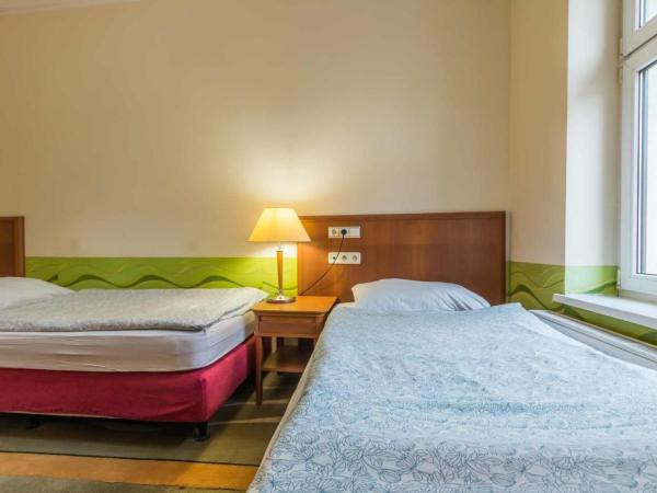 Hostel Nina : photo 4 de la chambre chambre triple