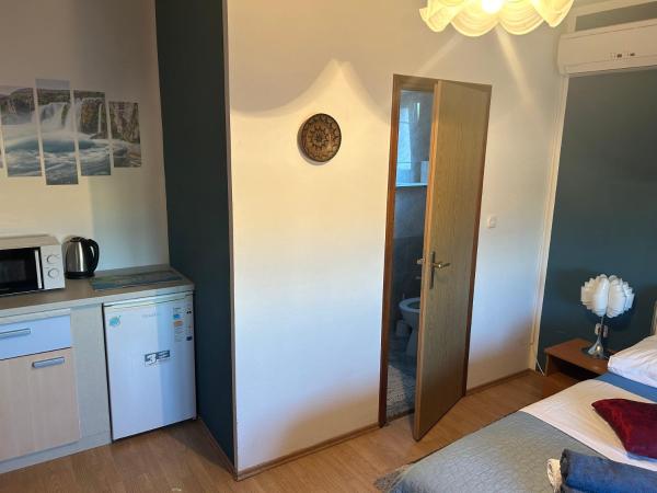 Guest House Ana : photo 4 de la chambre chambre double standard