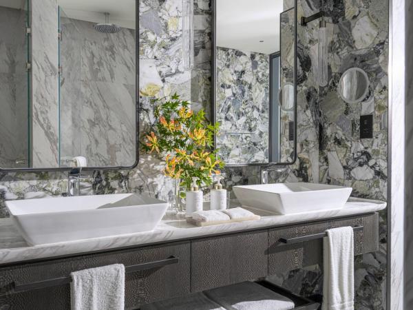 Four Seasons Hotel Hangzhou at Hangzhou Centre : photo 4 de la chambre premier double suite