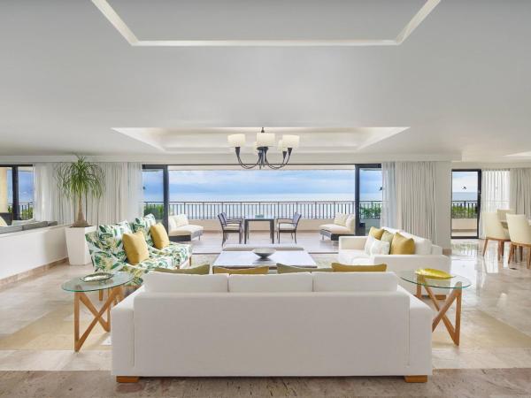 Marriott Puerto Vallarta Resort & Spa : photo 1 de la chambre suite présidentielle avec 1 chambre lit king-size