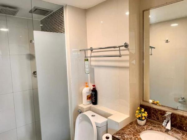 EzraAvenue Homesuites - NEAR IMAGO MALL KOTA KINABALU CITY : photo 8 de la chambre studio avec lit king-size