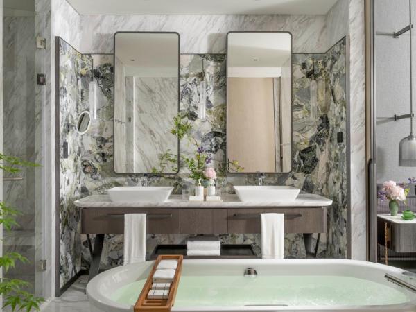 Four Seasons Hotel Hangzhou at Hangzhou Centre : photo 4 de la chambre hangzhou suite