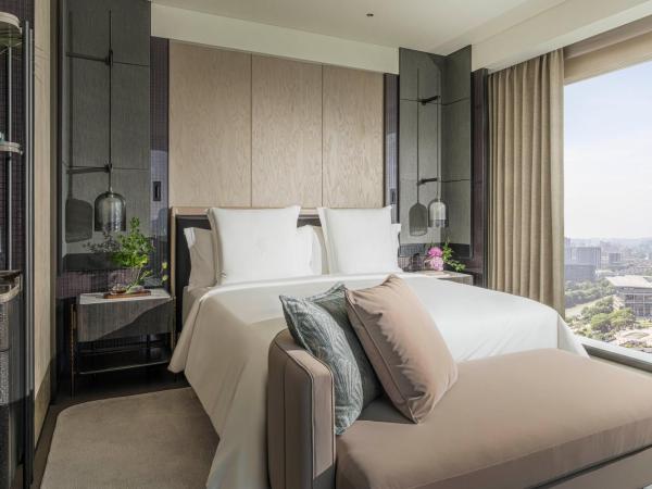 Four Seasons Hotel Hangzhou at Hangzhou Centre : photo 2 de la chambre four seasons executive room