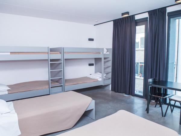 Antwerp Central Youth Hostel : photo 4 de la chambre lit dans dortoir féminin