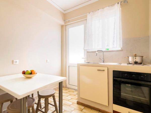 Lefka Hotel & Apartments : photo 9 de la chambre appartement familial (4 adultes)