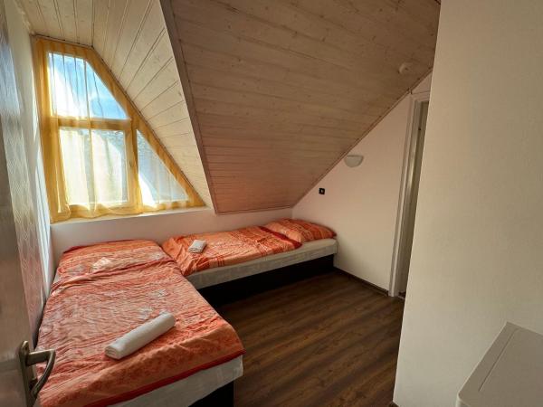 Peter's Apartments Siófok : photo 2 de la chambre appartement