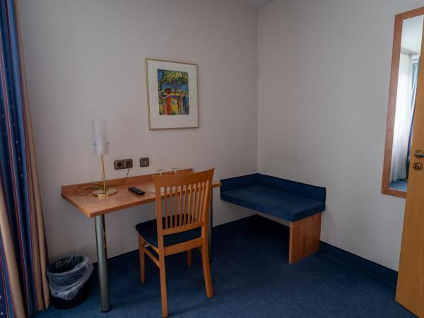 Airport Business Hotel Köln : photo 9 de la chambre chambre double