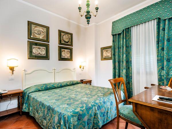 Hotel Sirius : photo 3 de la chambre chambre double ou lits jumeaux Économique