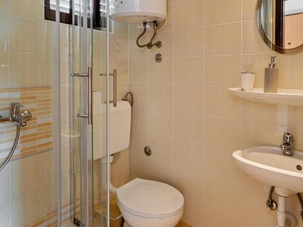 Room in Rogoznica with W-LAN 3338-5 : photo 8 de la chambre chambre double