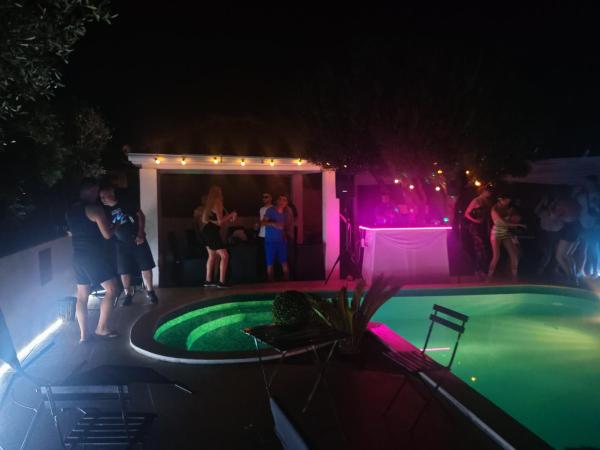 Party Hotel Novalja : photo 6 de la chambre studio