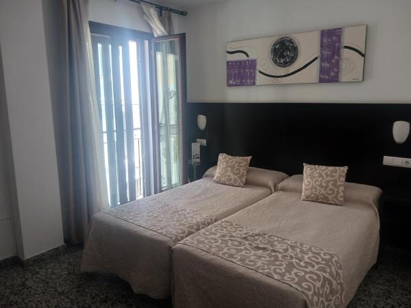 Hotel de Los Faroles : photo 8 de la chambre chambre double ou lits jumeaux