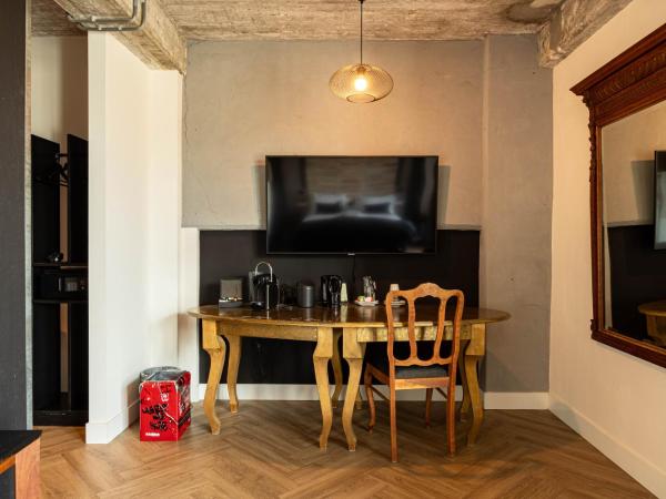 Bed, Bites & Business Hotel Rotterdam : photo 5 de la chambre grande chambre double