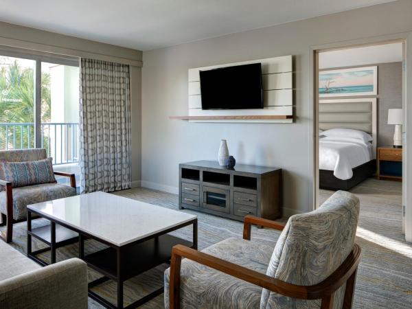 Bluegreen's Bayside Resort and Spa at Panama City Beach : photo 2 de la chambre suite deluxe avec lit king-size