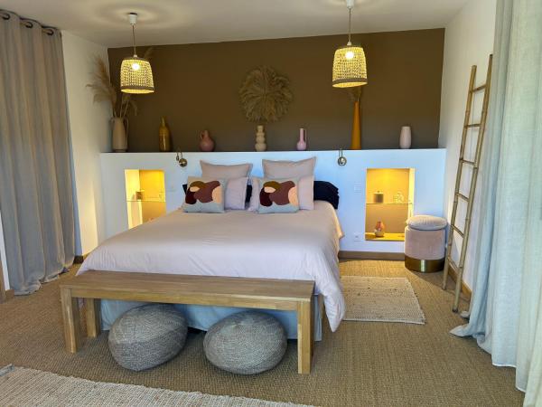 Chambre d'hôtes A Vadina Porticcio : photo 7 de la chambre chambre deluxe (2 adultes + 1 enfant)