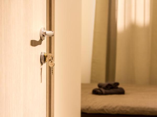 Romano Rooms : photo 9 de la chambre chambre double avec salle de bains privative