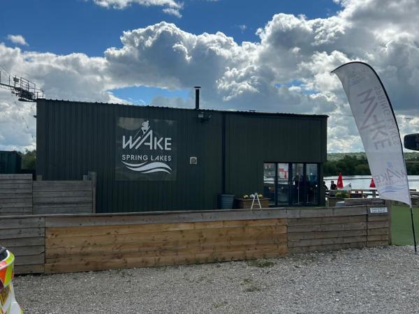 Spring Lakes Lake Side Bell Tents : photo 10 de la chambre tent (3 people)