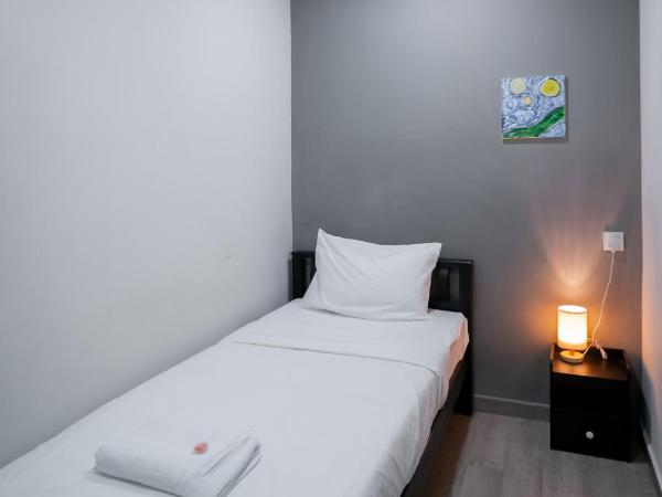 Aayu Muntri : photo 1 de la chambre chambre simple avec salle de bains privative