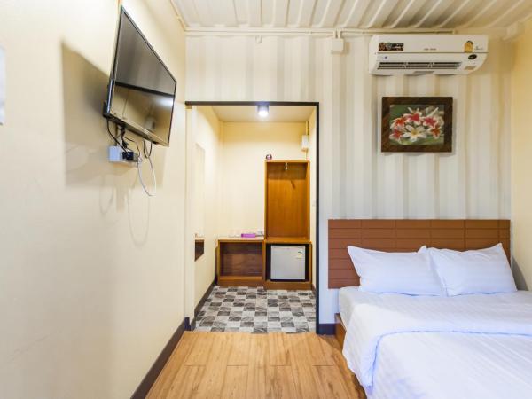 Tuscany Land Resort Donmuang : photo 1 de la chambre chambre standard lit queen-size