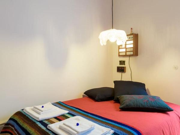 14º Esquadra — Cais das Pedras Guest House : photo 8 de la chambre chambre double avec salle de bains commune