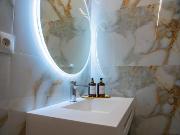 Pries Homes La Casa Azul : photo 4 de la chambre chambre lit king-size - vue sur montagne