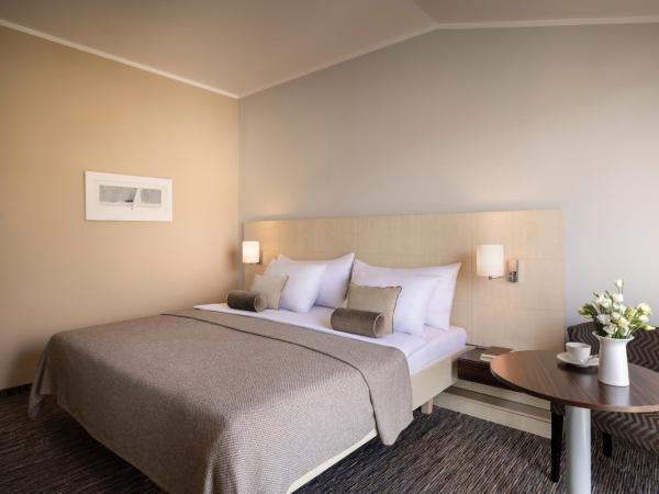 Valamar Lacroma Hotel : photo 2 de la chambre chambre pour 2+1 personnes