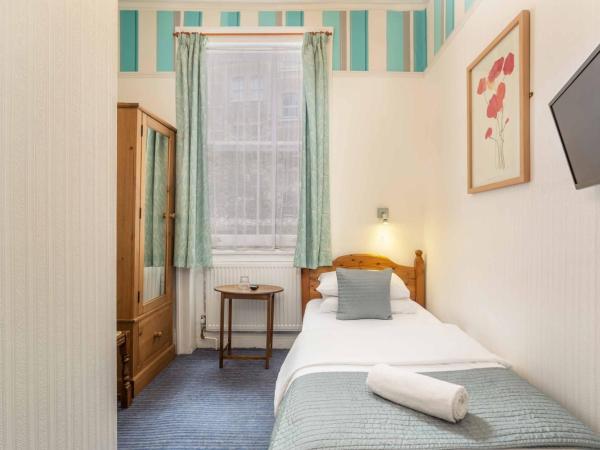 St Athans Hotel : photo 3 de la chambre chambre simple avec salle de bains privative