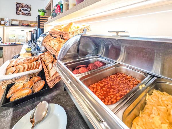 Hotel Imos : photo 3 de la chambre chambre lits jumeaux