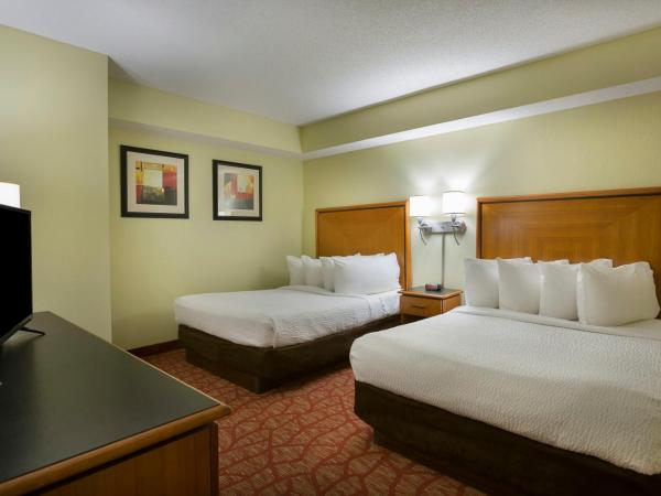 Bay View Resort Myrtle Beach : photo 3 de la chambre oceanfront two bedroom condo f