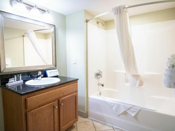 Bay View Resort Myrtle Beach : photo 7 de la chambre oceanfront two bedroom condo f