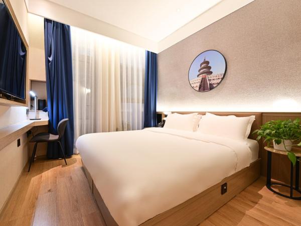 Sincer Hotel - Temple of Heaven Beijing Tiananmen Square : photo 1 de la chambre chambre double deluxe avec balcon