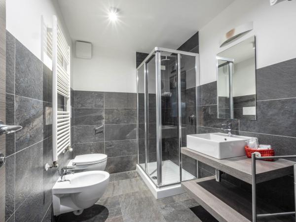 Monte Emilius : photo 1 de la chambre chambre quadruple Économique