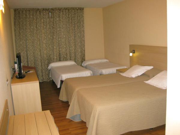 Hotel Panorama : photo 6 de la chambre chambre quadruple avec vue sur montagne et accès au spa