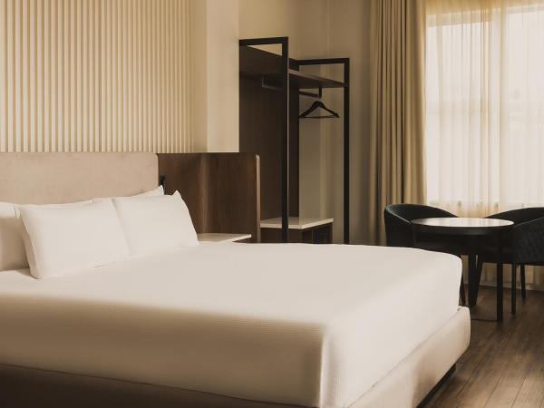 Hotel Chateau Laurier Québec : photo 1 de la chambre chambre lit king-size