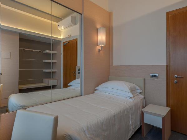 Hotel Ariston : photo 2 de la chambre chambre simple