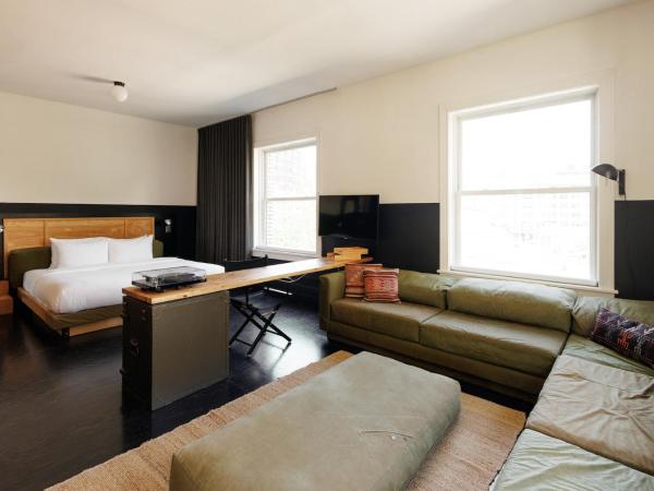 The Clyde Hotel Portland by Kasa : photo 1 de la chambre king suite - self check-in with virtual front desk