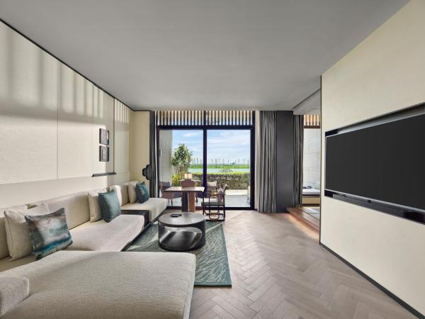 Banyan Tree Yangcheng Lake : photo 1 de la chambre lakefront wellbeing pool suite