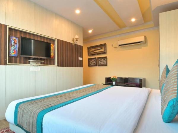 Grand Castel Blue At IGI Airport : photo 2 de la chambre chambre double deluxe