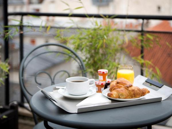 Classics Hotel Bastille : photo 1 de la chambre chambre supérieure