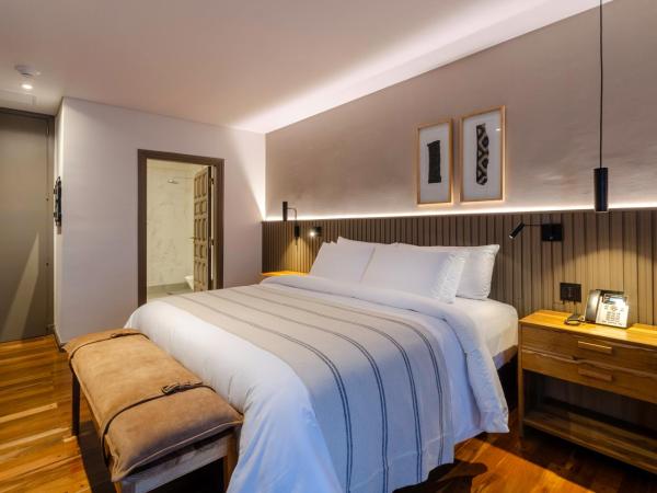 El Bodeguero Hotel : photo 2 de la chambre chambre double deluxe avec balcon