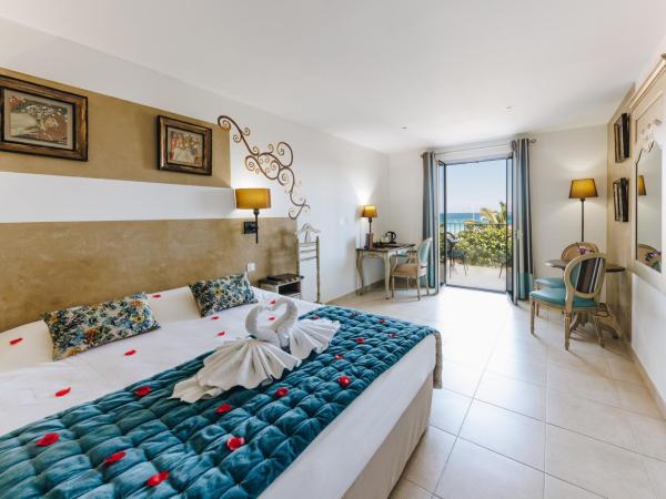 Hôtel Liberata & Spa : photo 1 de la chambre chambre double supérieure avec balcon - vue sur mer