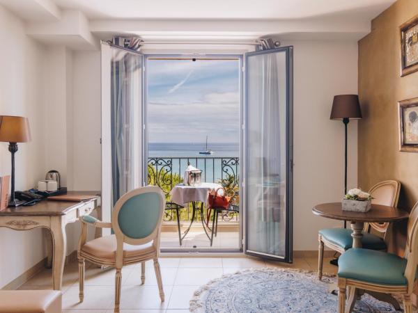 Hôtel Liberata & Spa : photo 4 de la chambre suite avec balcon - vue sur mer