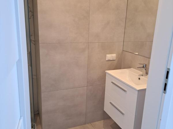 Kamienica Łódzka : photo 2 de la chambre chambre double avec salle de bains privative