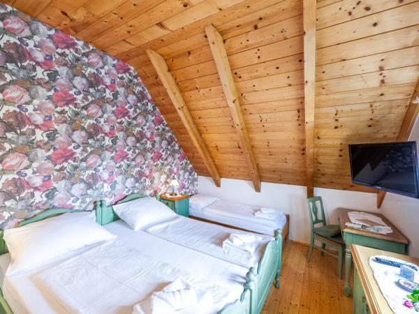 Stoffbauer GmbH : photo 7 de la chambre chambre triple