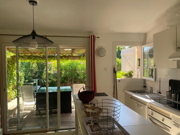 Résidence Marina Di Santa Giulia : photo 6 de la chambre villa