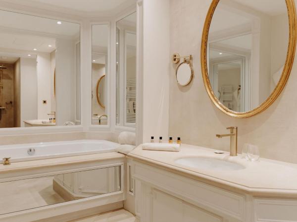 Domaine de Rochebois & Spa Nuxe : photo 7 de la chambre chambre de luxe avec terrasse