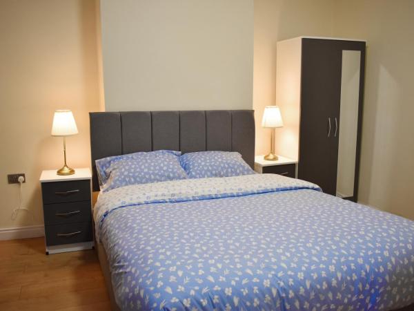 Birmingham City Centre Bedroom, Parking, WiFi, Kitchen, Living room : photo 9 de la chambre chambre double deluxe
