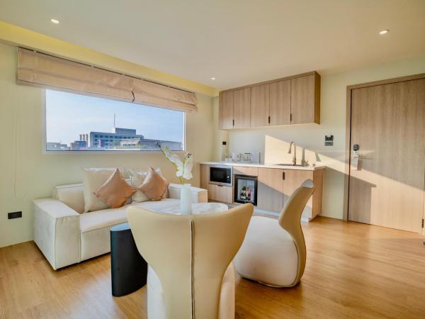 The One Bay Breeze : photo 5 de la chambre suite