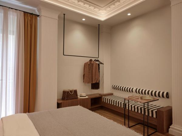 Astikon House : photo 2 de la chambre suite avec balcon