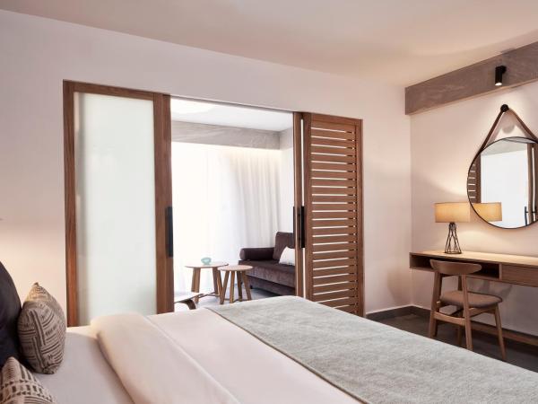 Atlantica Caldera Palace : photo 3 de la chambre chambre familiale - vue sur mer